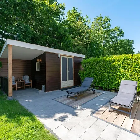 In Sint Maartenszee Near Tatil Evi